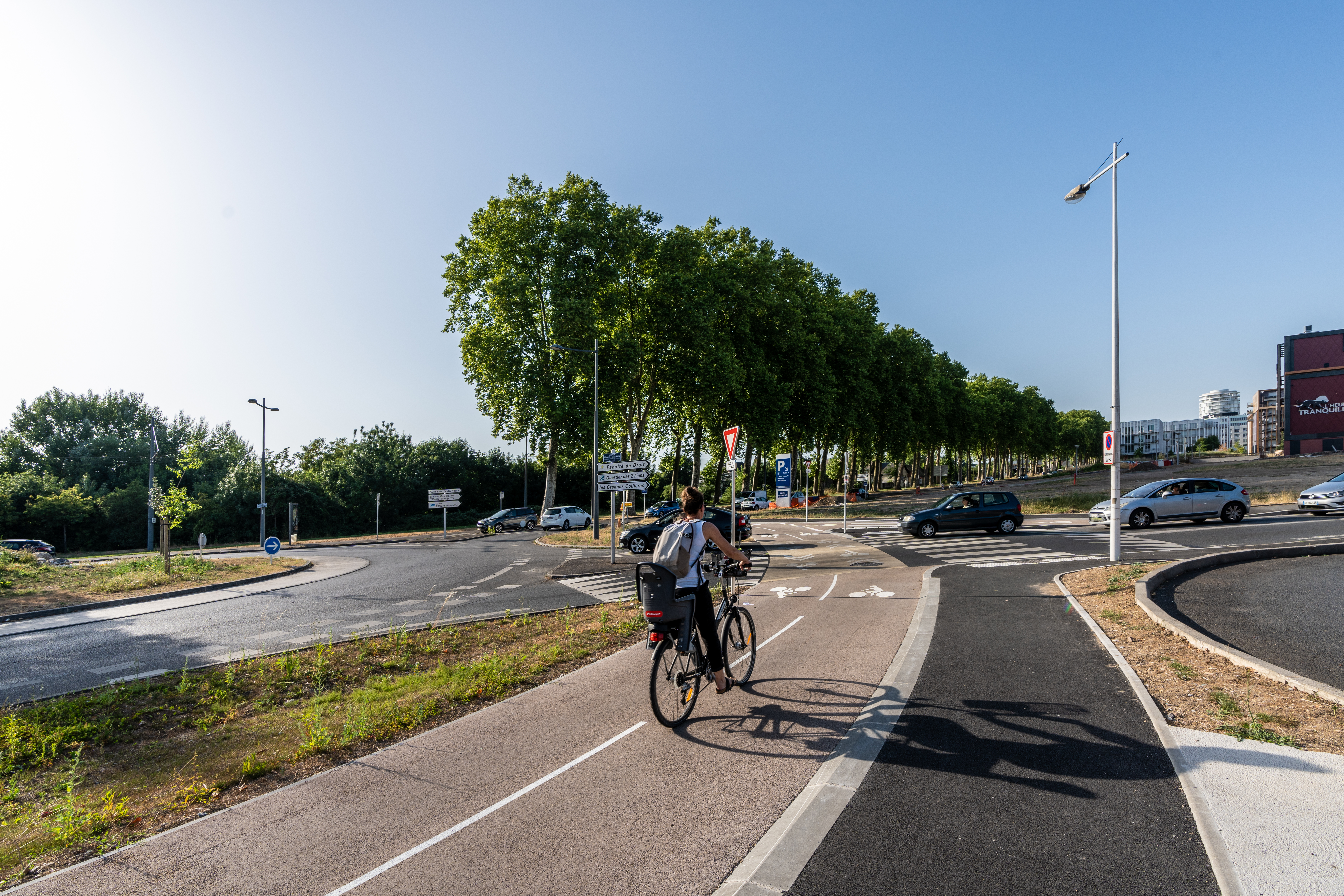 Giratoire Marcel Dassault à Tours, réaménagé "à la hollandaise"