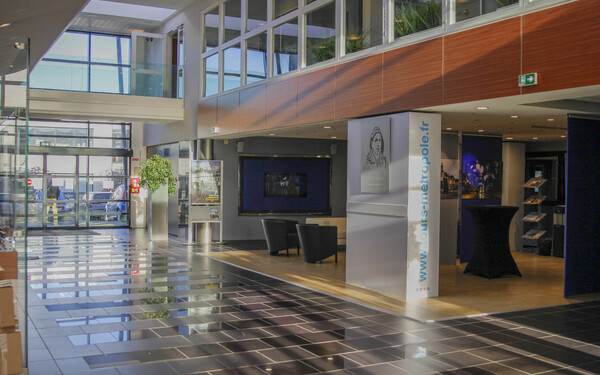 Hall d'accueil du 60 avenue Marcel Dassault à Tours